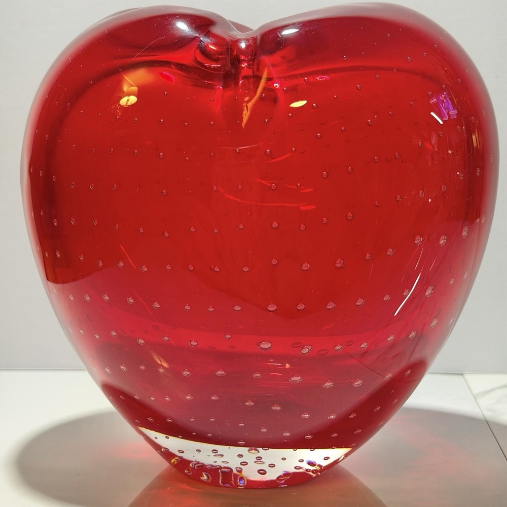 Murano "bullicante" ? controlled bubble Art heart vase